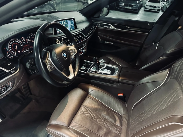 BMW 740 LONG* M SPORT* DIS* SOFT-CLOSE* МАСАЖ* ОБДУХ* TV* - автомобили, коли, обяви за нови и употребявани 8