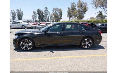 BMW 740 M PACK* HEADUP* HARMAN KARDON* ВАКУМ* ADAPTIVE LED - автомобили, коли, обяви за нови и употребявани 13