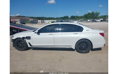 BMW 740 E xDrive PERFORMANCE* M SPORT* HEAD UP* PANO - автомобили, коли, обяви за нови и употребявани 12