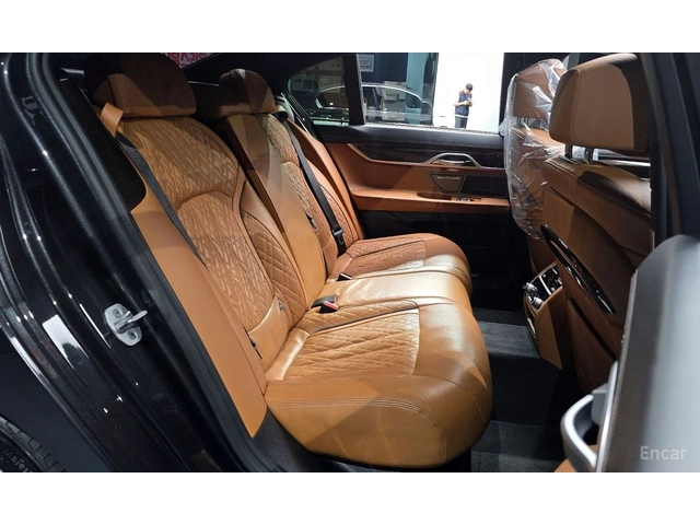 BMW 740 LASER* HARMON* KARDON* ХЕДЪП* МЪРТВА* ТОЧКА* ПАНОР - автомобили, коли, обяви за нови и употребявани 13