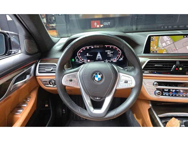 BMW 740 LASER* HARMON* KARDON* ХЕДЪП* МЪРТВА* ТОЧКА* ПАНОР - автомобили, коли, обяви за нови и употребявани 7