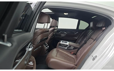 BMW 740 M* SPORT* HARMON* KARDON* ДИГИТАЛНО* ТАБЛО* 360КАМ - автомобили, коли, обяви за нови и употребявани 13