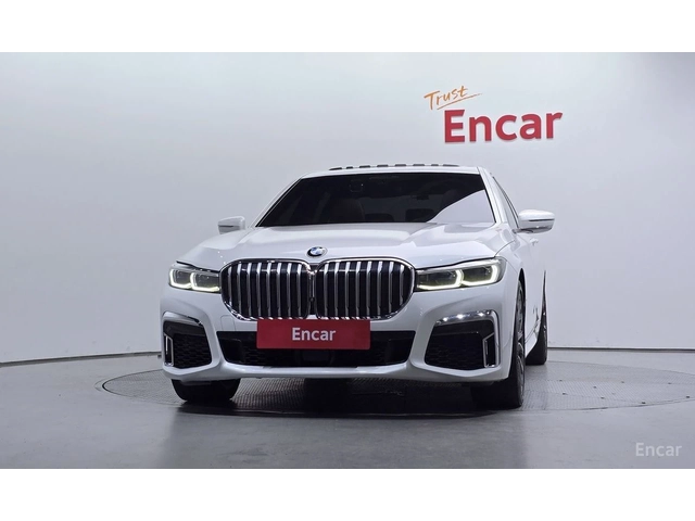 BMW 740 M* SPORT* HARMON* KARDON* ДИГИТАЛНО* ТАБЛО* 360КАМ - автомобили, коли, обяви за нови и употребявани 2