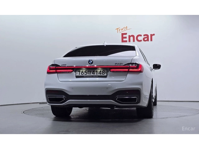 BMW 740 M* SPORT* HARMON* KARDON* ДИГИТАЛНО* ТАБЛО* 360КАМ - автомобили, коли, обяви за нови и употребявани 3