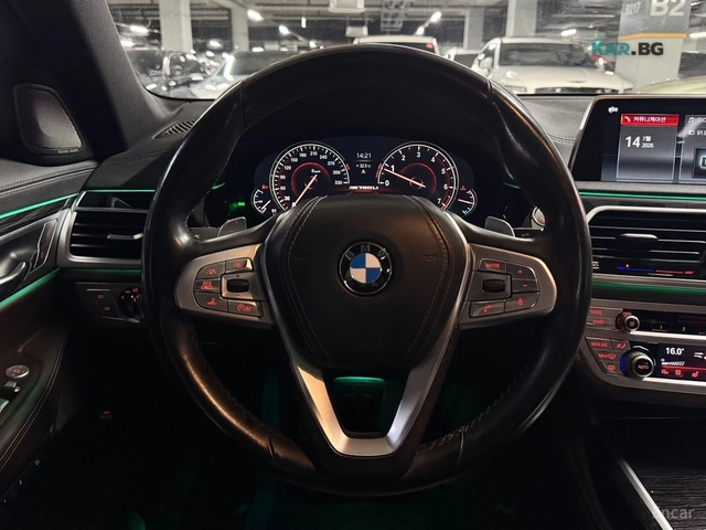 BMW 740 LI/XDRIVE/M-SPORT/DISTRONIC/HUD/360 VIEW - автомобили, коли, обяви за нови и употребявани 8
