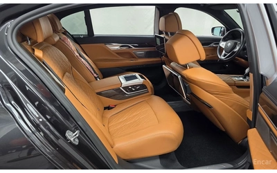 BMW 740 XDRIVE* LASER* 3TV* ОБДУХВАНЕ* ДИСТРОНИК* МАСАЖ* - автомобили, коли, обяви за нови и употребявани 13