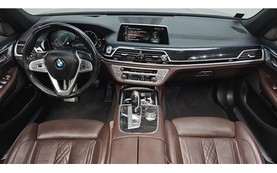 BMW 740 d xDrive M Sport - автомобили, коли, обяви за нови и употребявани 6