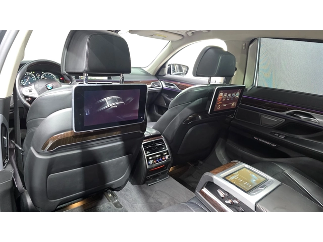 BMW 740 Li xDrive - автомобили, коли, обяви за нови и употребявани 10