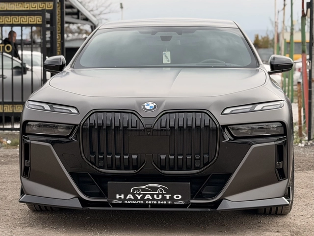 BMW 740 d= xDrive= M-pack= Performance Pack= Bowers & Wilk - автомобили, коли, обяви за нови и употребявани 0