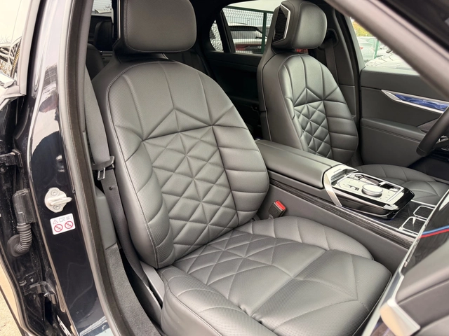 BMW 740 d= xDrive= M-pack= Performance Pack= Bowers & Wilk - автомобили, коли, обяви за нови и употребявани 11