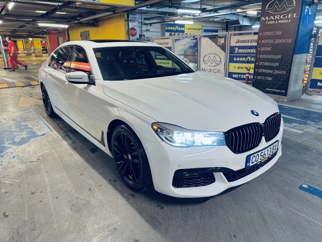 BMW 740 M SPORT | SHADOWLINE | AMBIENT AIR - автомобили, коли, обяви за нови и употребявани 0