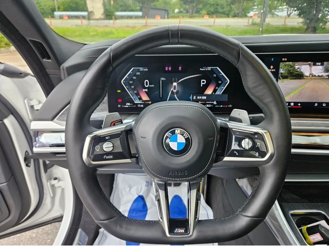 BMW 740 XDRIVE | M SPORT | TV SCREEN - автомобили, коли, обяви за нови и употребявани 8