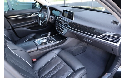 BMW 740 * INDIVIDUAL* XDRIVE* LASER LIGHTS* 360* - автомобили, коли, обяви за нови и употребявани 13