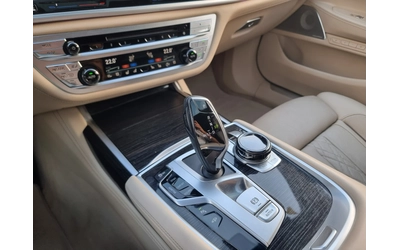 BMW 740 Xdrive* INDIVIDUAL* Bowers and Walkins* Mpack* Kam - автомобили, коли, обяви за нови и употребявани 14