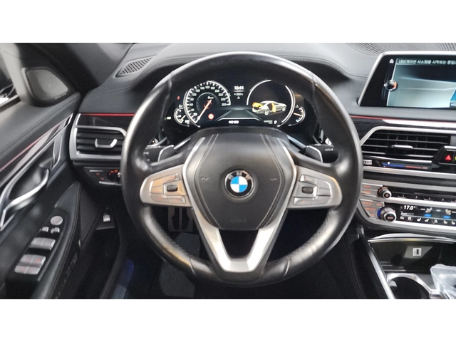 BMW 740 d xDrive M Sport | HUD | 360  | Soft Close | Венти - автомобили, коли, обяви за нови и употребявани 10