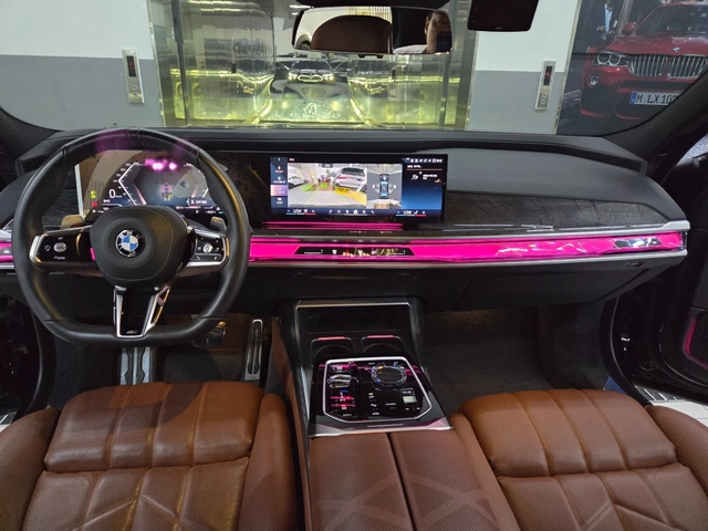 BMW 740 d xDrive M Sport - автомобили, коли, обяви за нови и употребявани 8