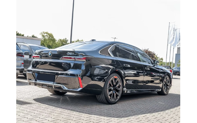 bmw-740-d-xdrive-m-sport-hud-skylounge-pano-distronic-360-sitzklima-luft-obduhvane-bowers-wilkins-massage-leder-fullled-21zoll-ambient-icarbg-26kkm-my25-icarstarazagora - 3