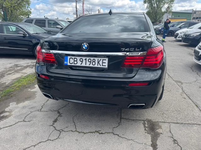 BMW 740 Li Xdrive - автомобили, коли, обяви за нови и употребявани 10