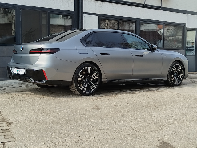 BMW 740 X Drive - автомобили, коли, обяви за нови и употребявани 14