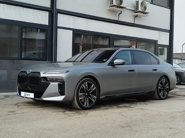 BMW 740 X Drive - автомобили, коли, обяви за нови и употребявани 15