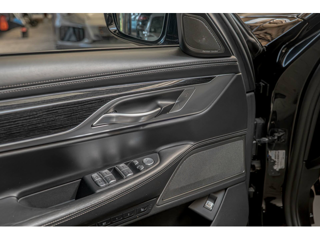 BMW 740 xDrive/M-Pack/Distronic/Laser/Harman Kardon/HuD/Камера 360 - автомобили, коли, обяви за нови и употребявани 7