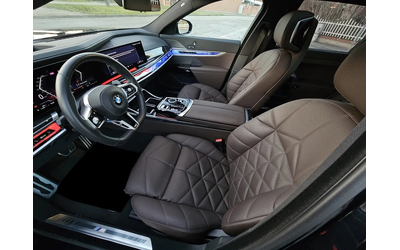 BMW 740d 740d xDrive M-Pack - автомобили, коли, обяви за нови и употребявани 7