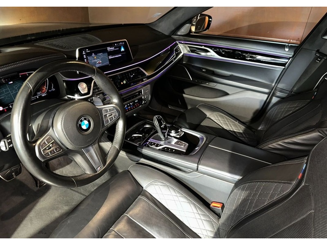 BMW 740d 740d xDrive M-Pack - автомобили, коли, обяви за нови и употребявани 12