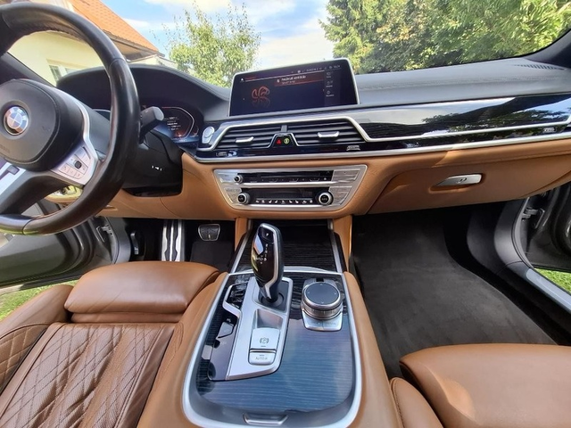 BMW 740d 740d xDrive M-Sport - автомобили, коли, обяви за нови и употребявани 5