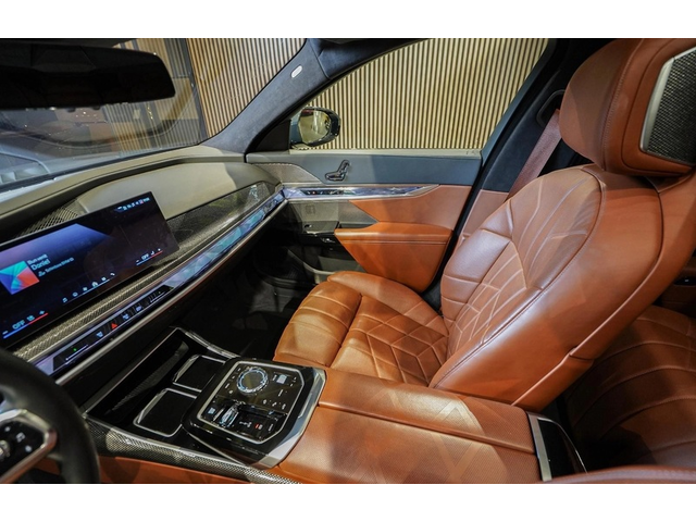 BMW 740d 740d xDrive M Sport Package Pro - автомобили, коли, обяви за нови и употребявани 8