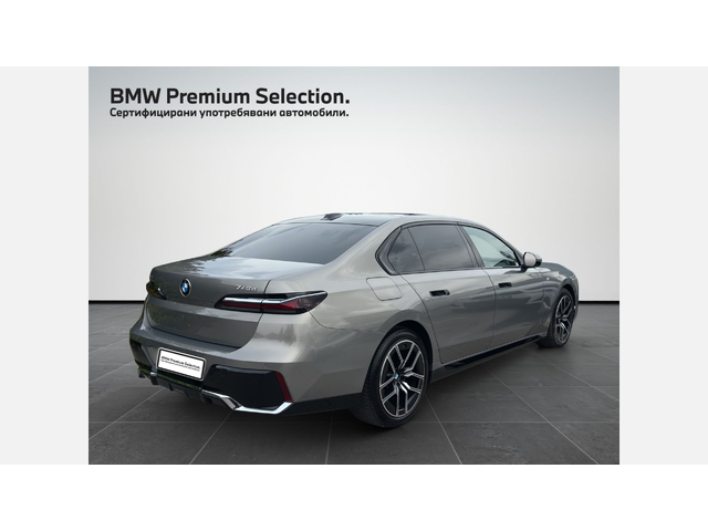 BMW 740d xDrive - автомобили, коли, обяви за нови и употребявани 1