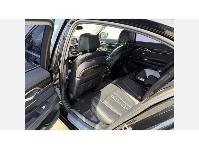 BMW 740d xDrive - автомобили, коли, обяви за нови и употребявани 8