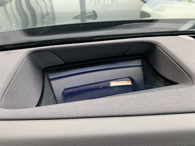 BMW 740d 740d - автомобили, коли, обяви за нови и употребявани 9