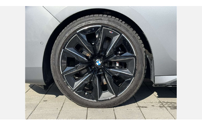 bmw-740d-xdrive-sedan - 4