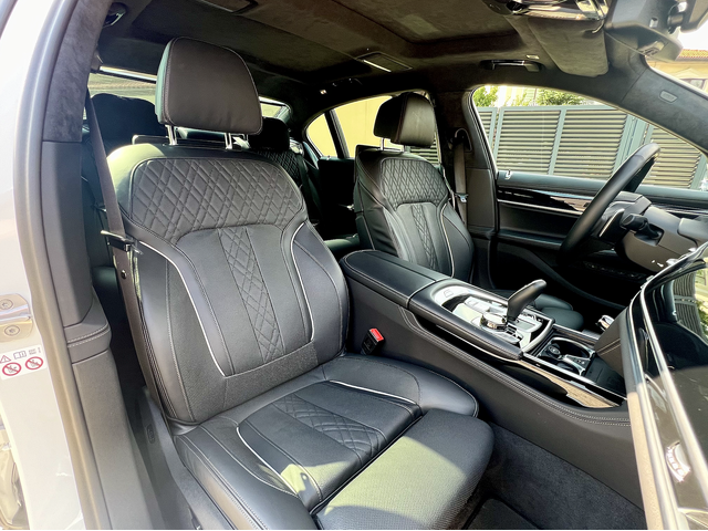 BMW 740Ld xDrive Гаранция Executive Drive Pro B&W TV - автомобили, коли, обяви за нови и употребявани 15