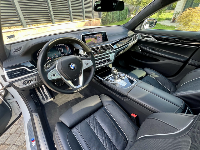 BMW 740Ld xDrive Гаранция Executive Drive Pro B&W TV - автомобили, коли, обяви за нови и употребявани 2