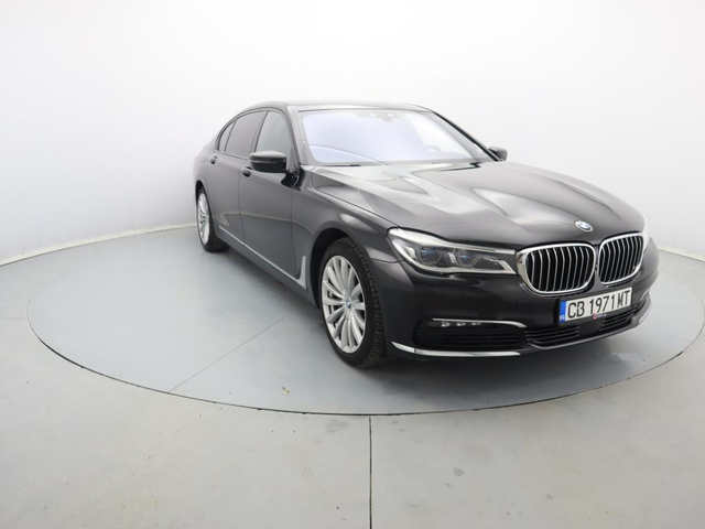 BMW 750 - автомобили, коли, обяви за нови и употребявани 0