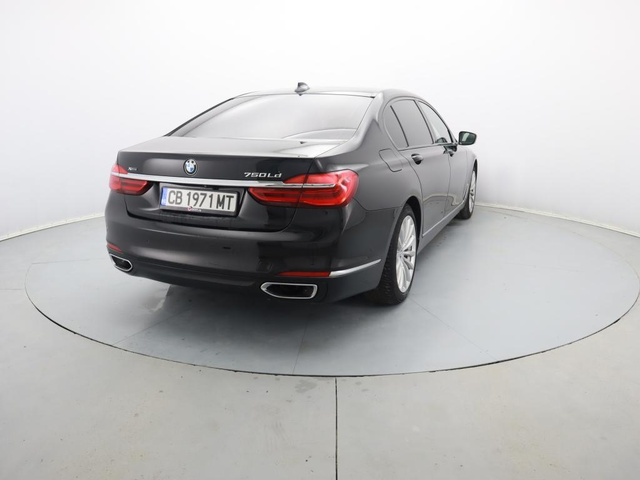 BMW 750 - автомобили, коли, обяви за нови и употребявани 14