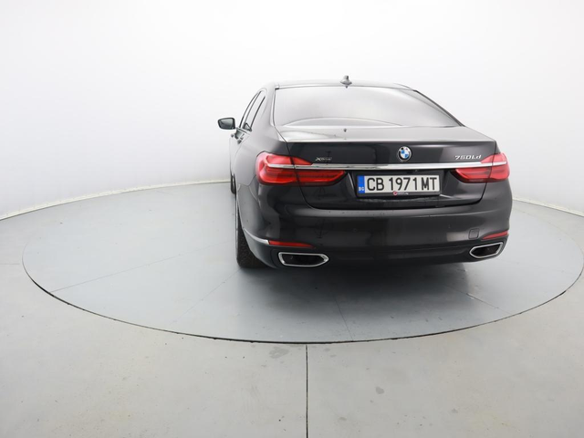 BMW 750 - автомобили, коли, обяви за нови и употребявани 18