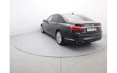 BMW 750 - автомобили, коли, обяви за нови и употребявани 20