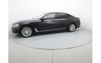 BMW 750 - автомобили, коли, обяви за нови и употребявани 29