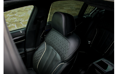 BMW 750 FULL| LIMITED BLACK FIRE EDITION| FULL ALPINA PACK - автомобили, коли, обяви за нови и употребявани 7