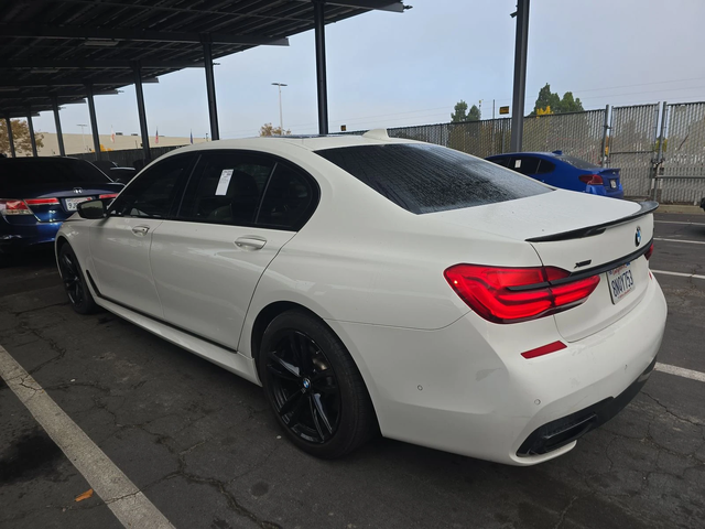 BMW 750 Li / M-PACK / FULL MAXX / УНИКАТ ! - автомобили, коли, обяви за нови и употребявани 3