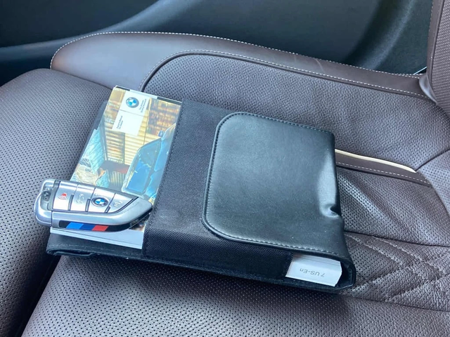 BMW 750 * 750i xDrive * CARFAX * ЦЕНА ДО БГ - автомобили, коли, обяви за нови и употребявани 12