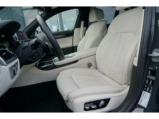 BMW 750 i xDrive M Sport - автомобили, коли, обяви за нови и употребявани 10