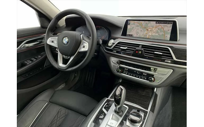 BMW 750 d xDrive - автомобили, коли, обяви за нови и употребявани 8