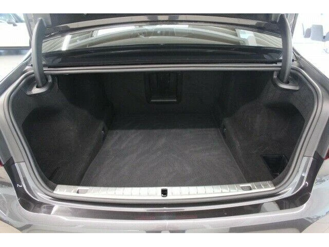 BMW 750 i xDrive - автомобили, коли, обяви за нови и употребявани 6