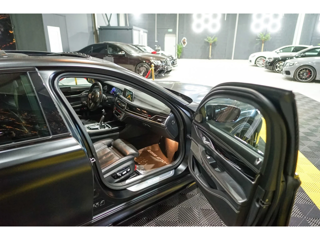 BMW 750 D XDRIVE BLACK FIRE EDITION 1OF150 ЛИЗИНГ 100% - автомобили, коли, обяви за нови и употребявани 12
