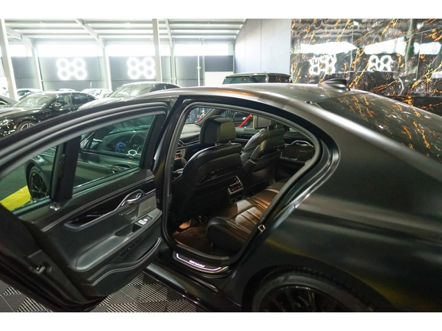 BMW 750 D XDRIVE BLACK FIRE EDITION 1OF150 ЛИЗИНГ 100% - автомобили, коли, обяви за нови и употребявани 14