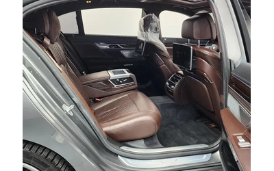 BMW 750 Li xDrive Premium - автомобили, коли, обяви за нови и употребявани 11