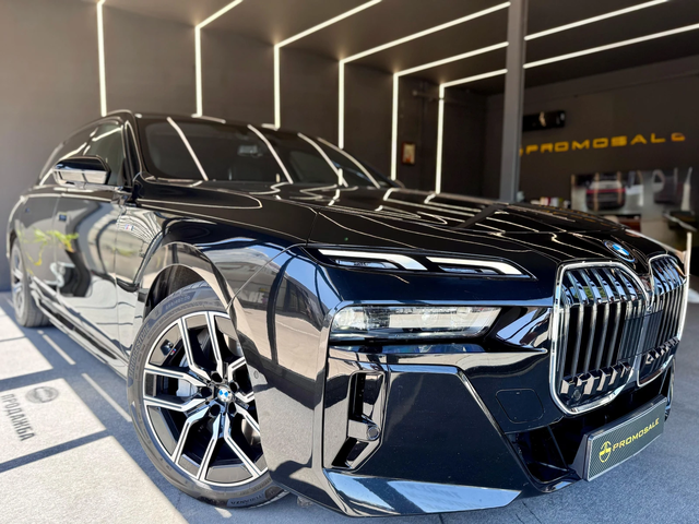 BMW 750 e* Bowers&Wilkins* Лизинг* Swarovski - автомобили, коли, обяви за нови и употребявани 0